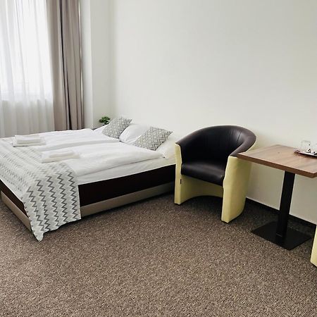 Hotel Slanica Наместово Экстерьер фото