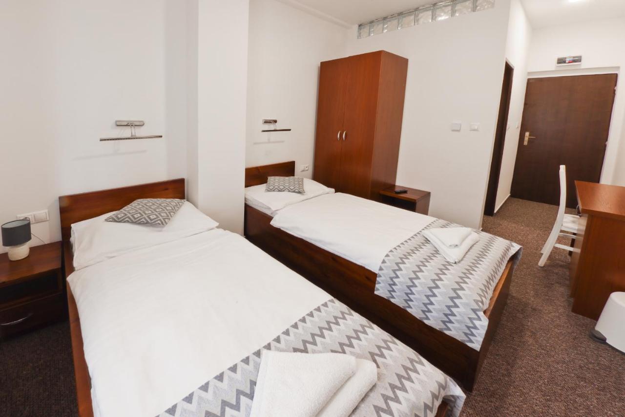Hotel Slanica Наместово Экстерьер фото
