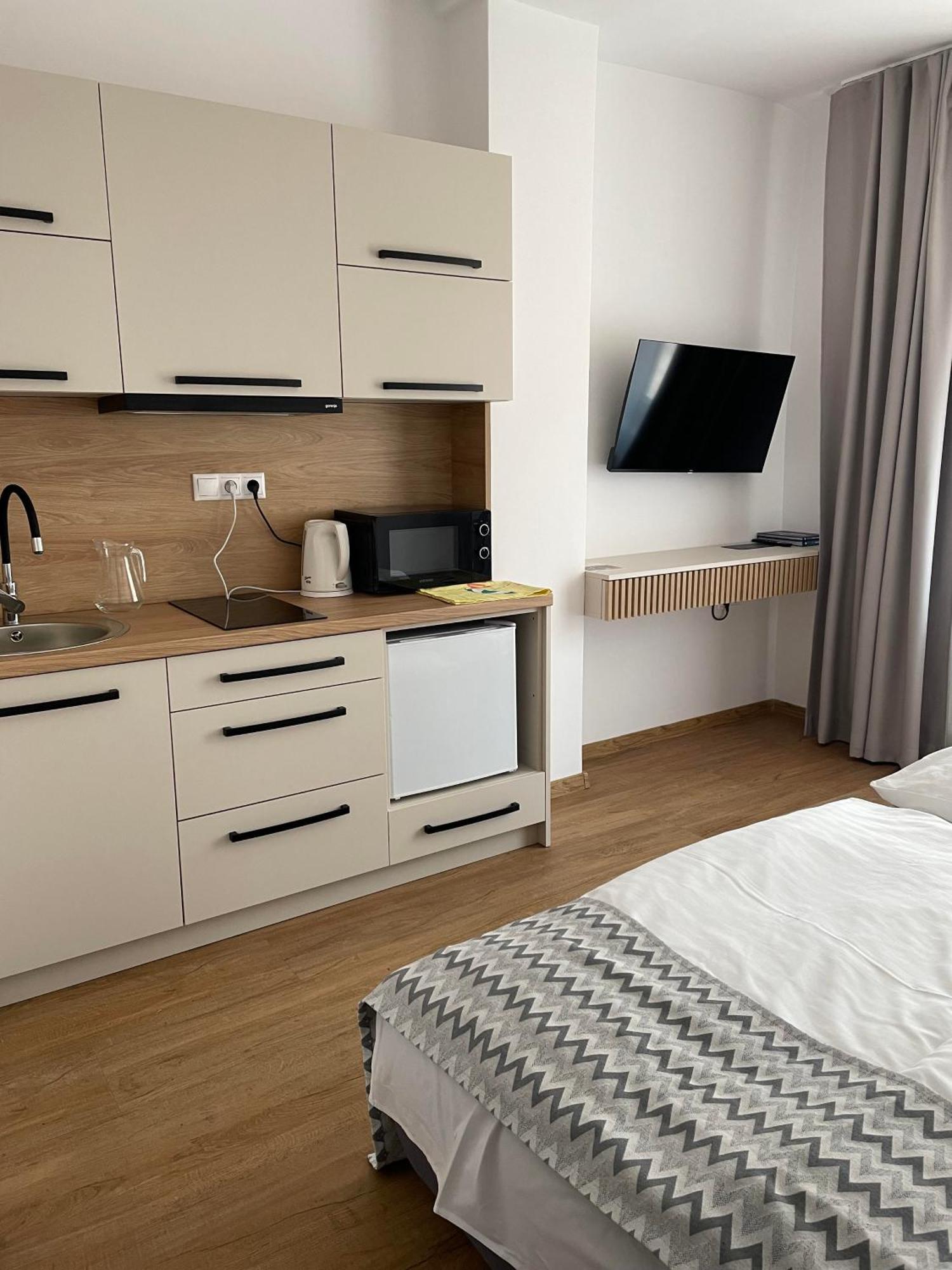 Hotel Slanica Наместово Экстерьер фото