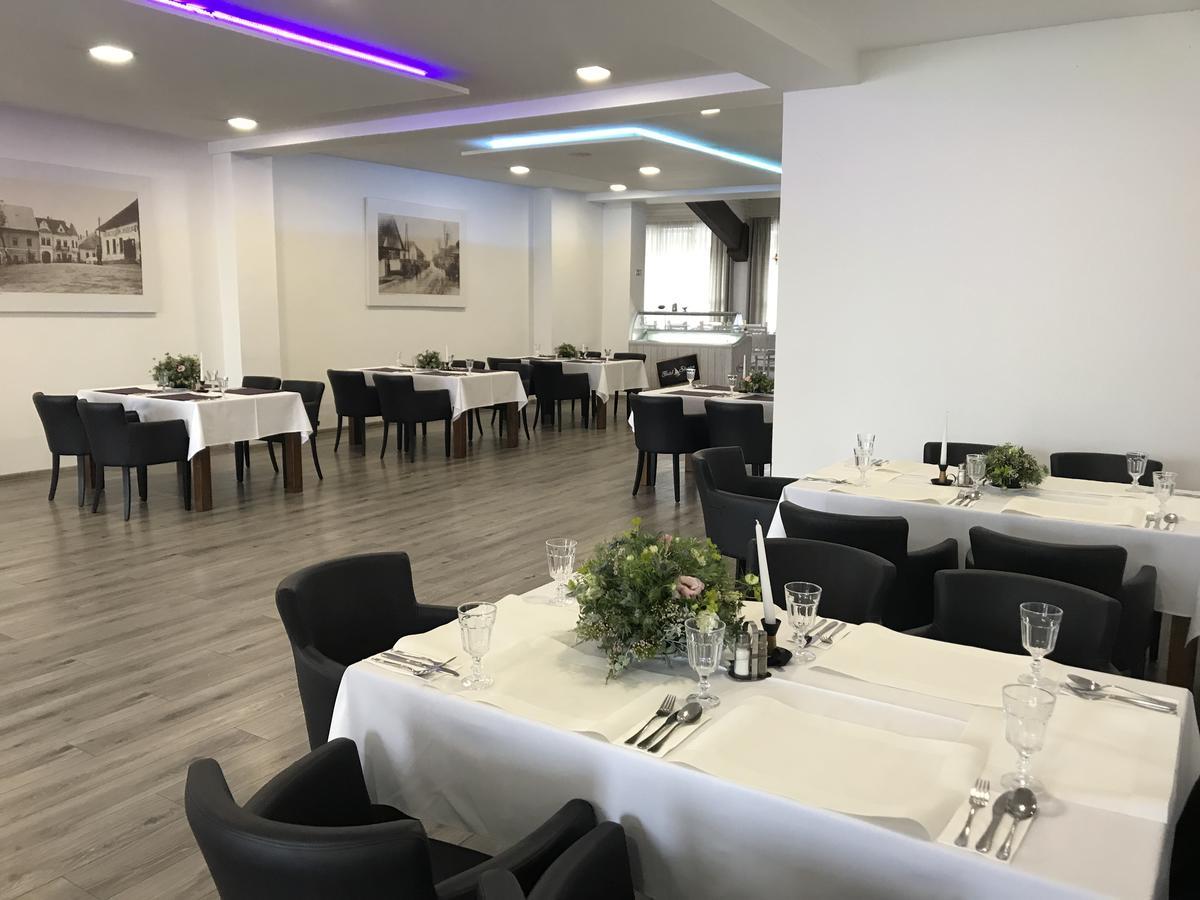 Hotel Slanica Наместово Экстерьер фото