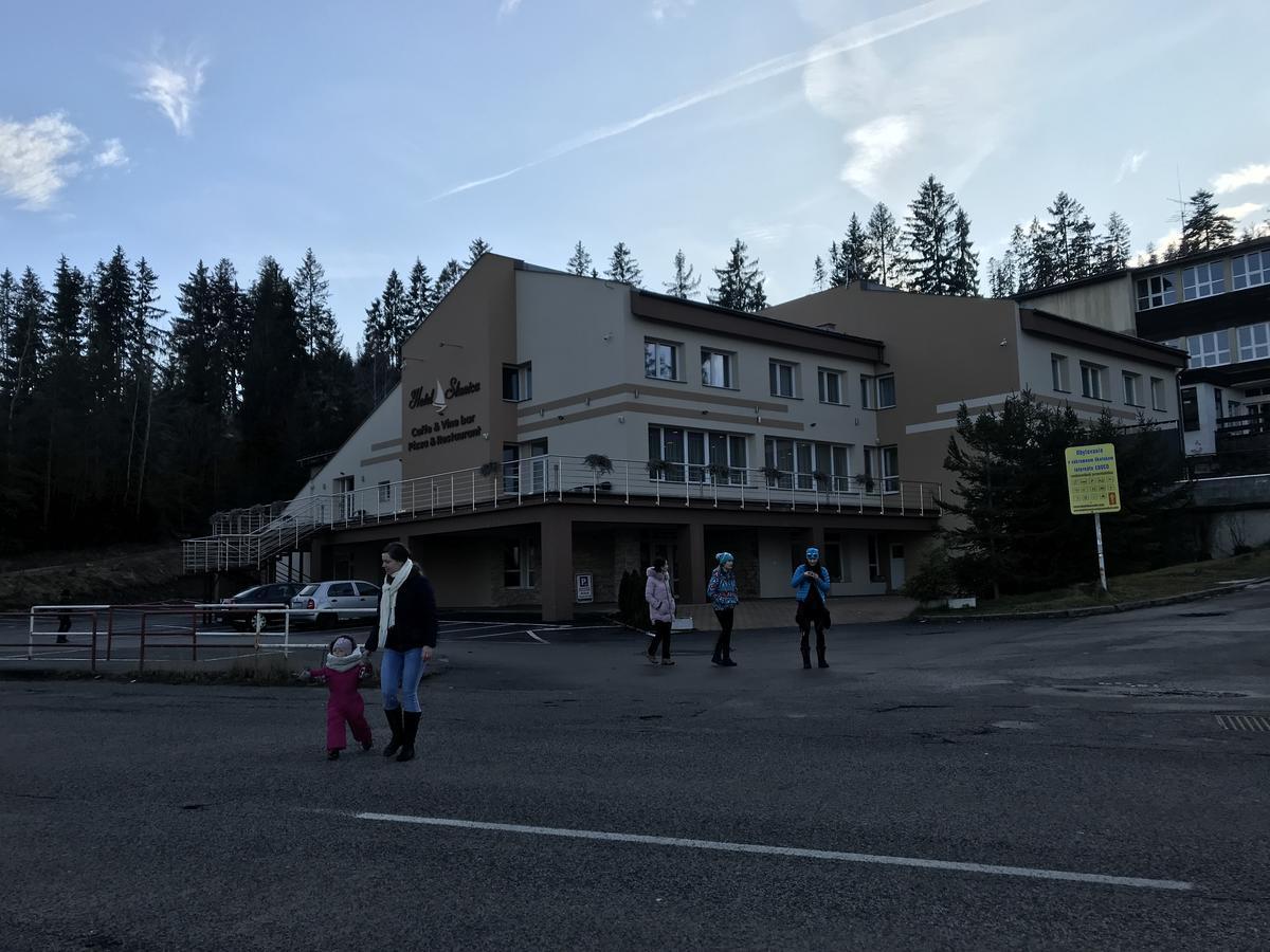 Hotel Slanica Наместово Экстерьер фото